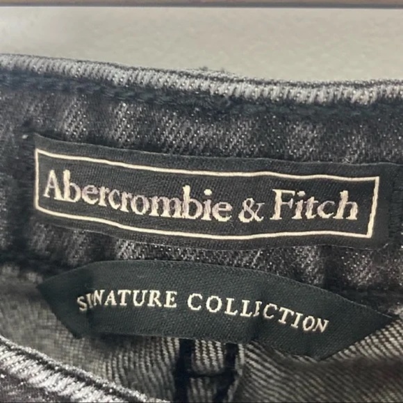 Abercrombie and Fitch High Rise Cropped Flare Jeans Size 30 Off Black - Picture 5 of 8